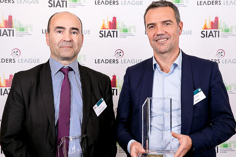 Prologis receiving the SIATI Award Prologis receiving the SIATI Award